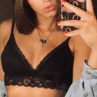 Profile photo of Azzurrina18 - webcam girl