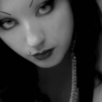Profile photo of SluttyDoll - webcam girl