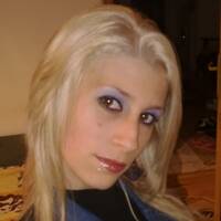 Profile photo of SluttyElla - webcam girl