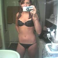 Profile photo of stella_stellina - webcam girl